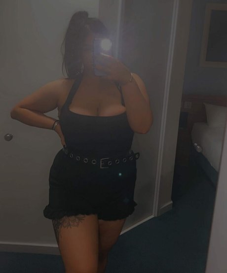Foto di nudo di fuga di OnlyFans di Katie Kerman