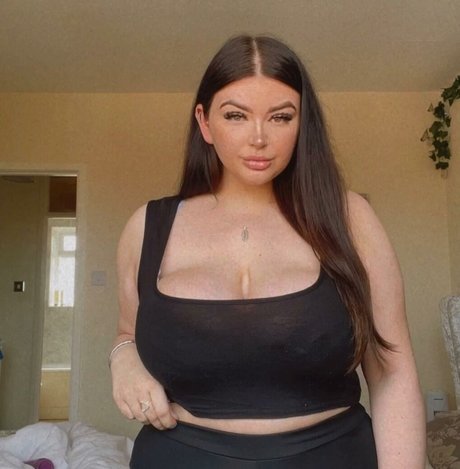 Foto di nudo di fuga di OnlyFans di Katie Kerman