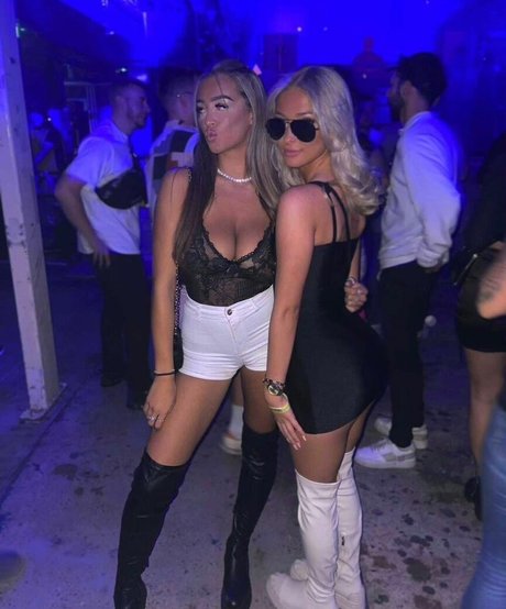 Foto di nudo di fuga di OnlyFans di Camille Kathleen Bennetton