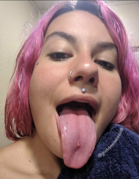 Foto di nudo di fuga di OnlyFans di Goddessalexa18