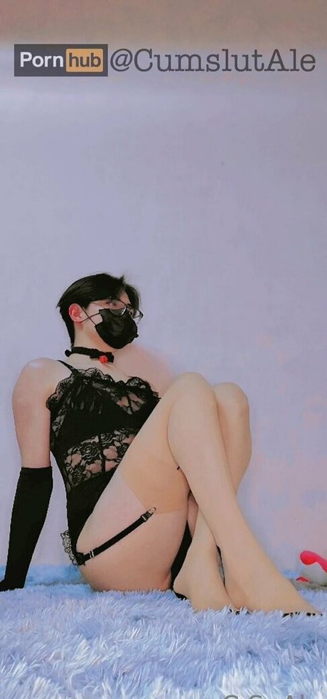 Foto di nudo di fuga di OnlyFans di Csale