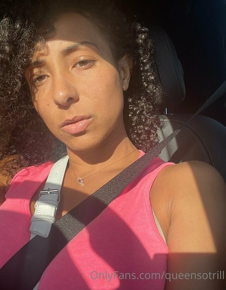 Foto di nudo di fuga di OnlyFans di Queensotrill