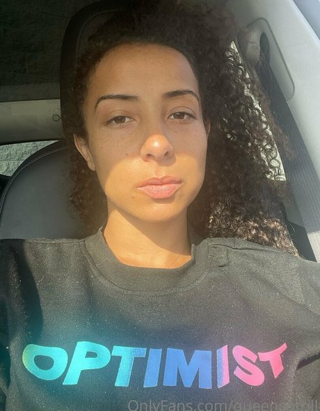 Foto di nudo di fuga di OnlyFans di Queensotrill