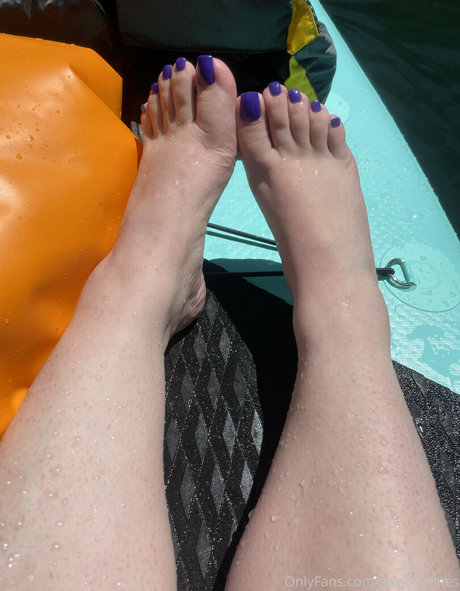 Foto di nudo di fuga di OnlyFans di Sweetarches