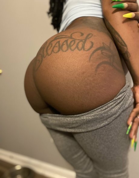 Foto di nudo di fuga di OnlyFans di Thesarahbnkx