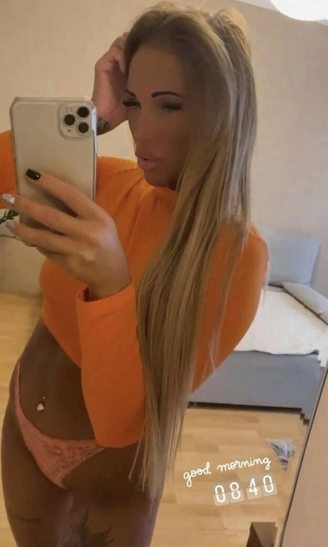 Foto di nudo di fuga di OnlyFans di Tarnoczi Dalma