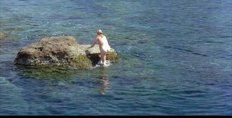 Foto di nudo di fuga di OnlyFans di Juliet Mills