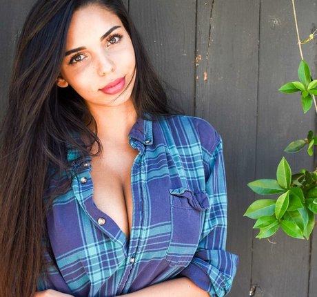 Tara Yazdi