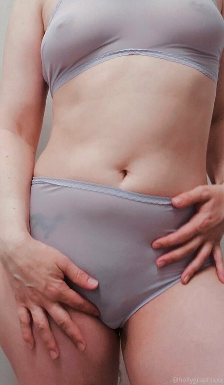 Foto di nudo di fuga di OnlyFans di Hollygraphixxx