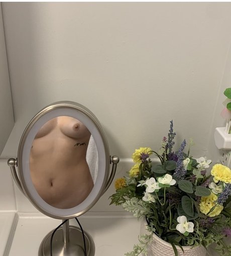 Foto di nudo di fuga di OnlyFans di Lauuu