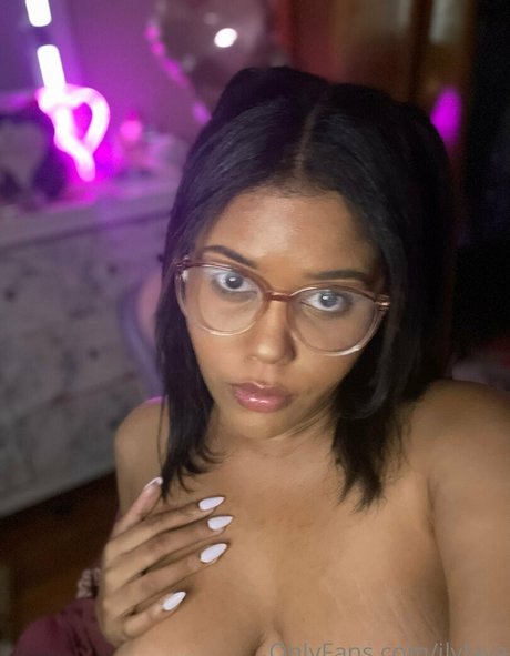 Foto di nudo di fuga di OnlyFans di Wholelottalaya