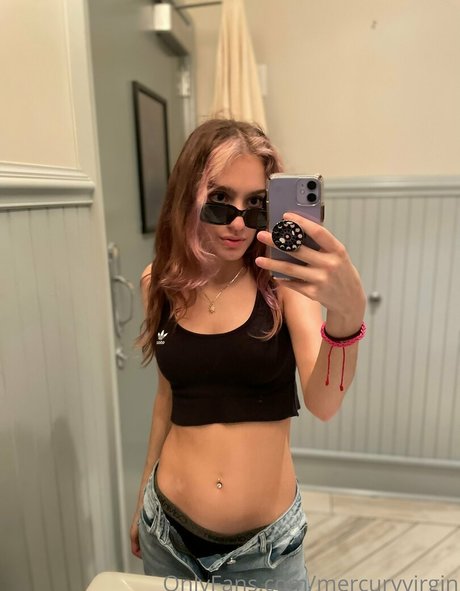 Foto di nudo di fuga di OnlyFans di Mercuryvirgin