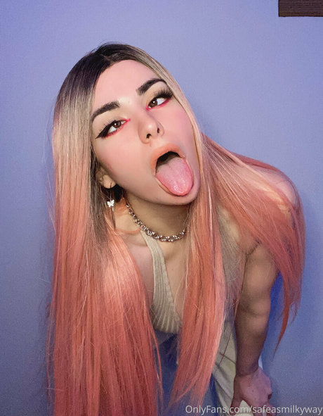 Foto di nudo di fuga di OnlyFans di Safeasmilkyway