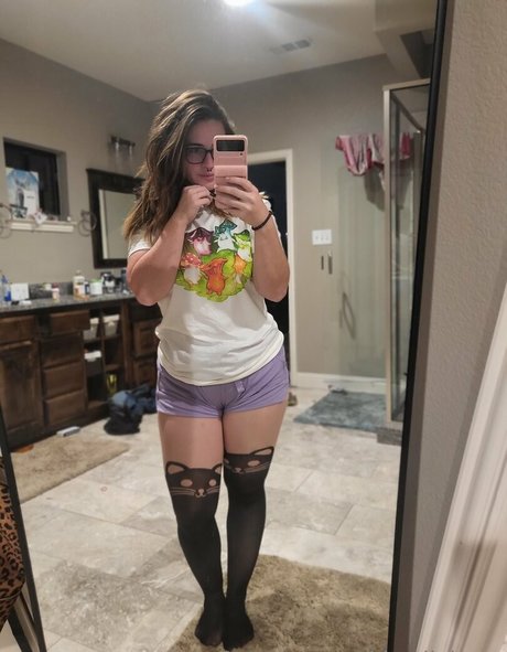 Xxkittylicksxx