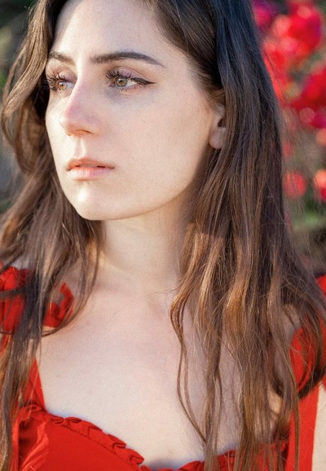 Dodie Clark