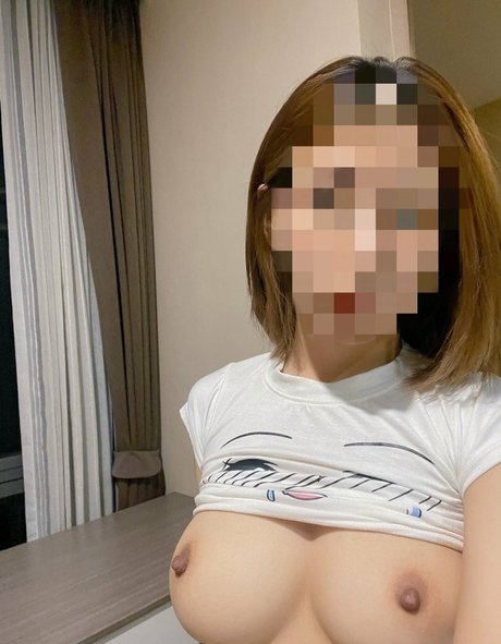 Foto di nudo di fuga di OnlyFans di Bobokubpee