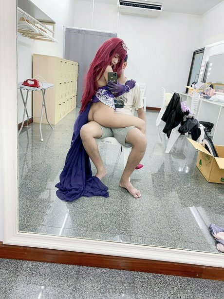 Foto di nudo di fuga di OnlyFans di Minichu