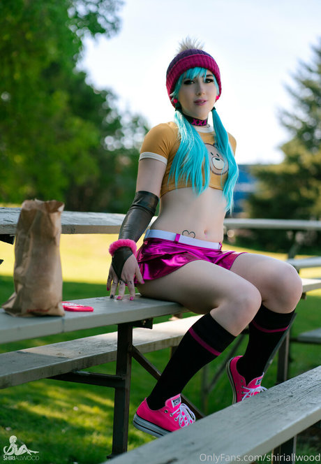 Shiriallwood