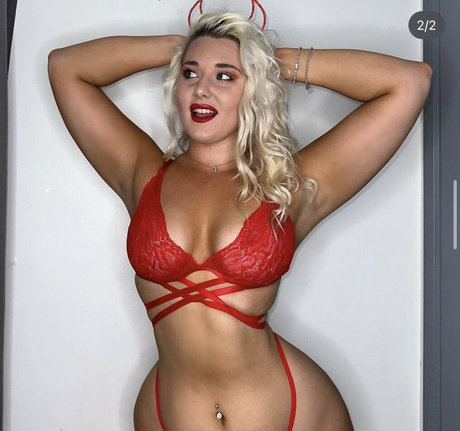Foto di nudo di fuga di OnlyFans di Molly Harding