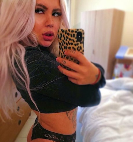 Foto di nudo di fuga di OnlyFans di Mrandmrsjewels