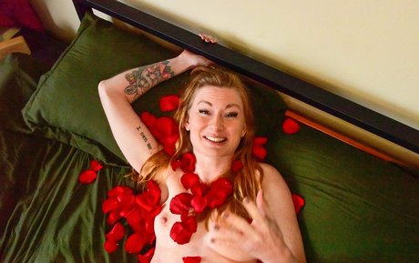 Foto di nudo di fuga di OnlyFans di Cathyreisenwitz