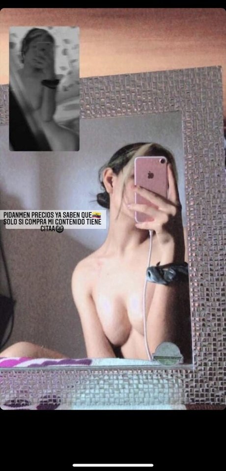 Foto di nudo di fuga di OnlyFans di Cmp Perla