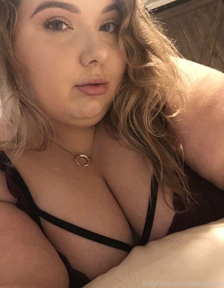 Foto di nudo di fuga di OnlyFans di Ssbbwkenzi