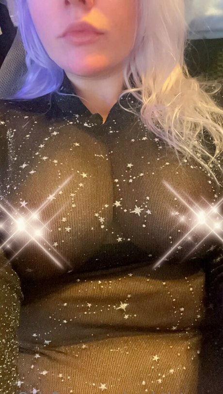 Foto di nudo di fuga di OnlyFans di Xsubtletease
