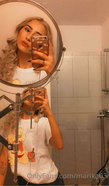 Foto di nudo di fuga di OnlyFans di Marika03