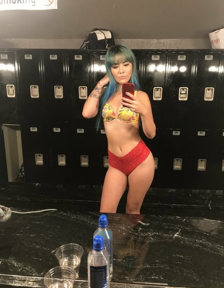 Foto di nudo di fuga di OnlyFans di Sukiiseduceyou