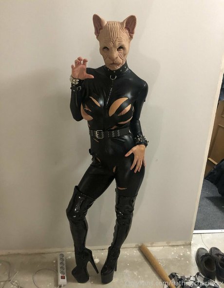 Foto di nudo di fuga di OnlyFans di Nathalycheriexxx