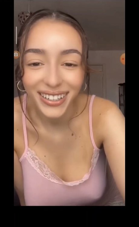 Foto di nudo di fuga di OnlyFans di Maria Kaif