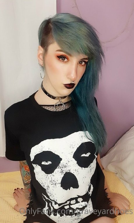 Foto di nudo di fuga di OnlyFans di Graveyardhoes