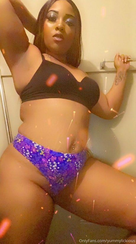 Foto di nudo di fuga di OnlyFans di Yummylickious