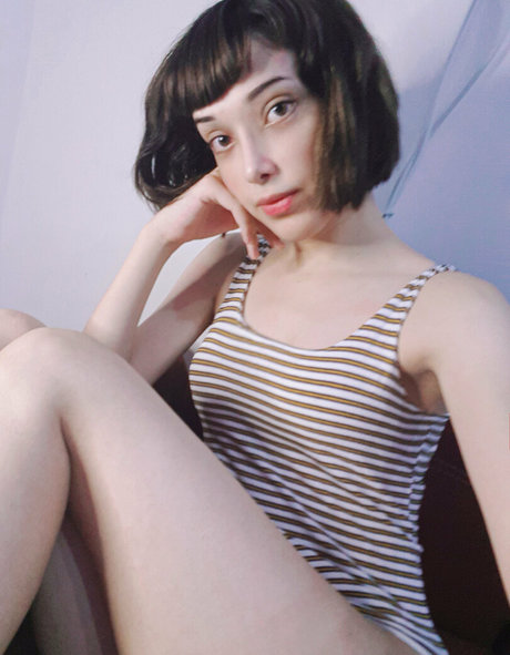 Foto di nudo di fuga di OnlyFans di Oykupembe