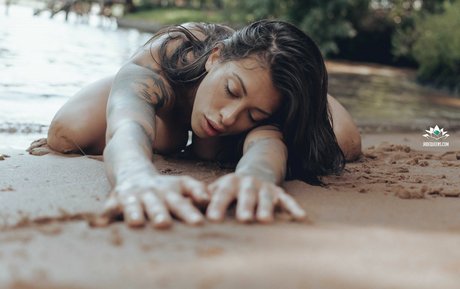 Evelyn Perez