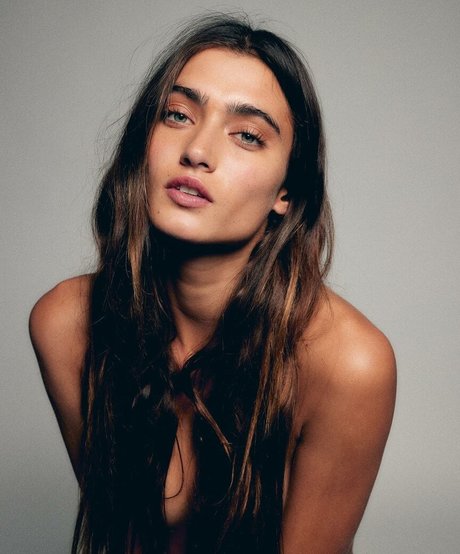Foto di nudo di fuga di OnlyFans di Lexi Bhardwaj