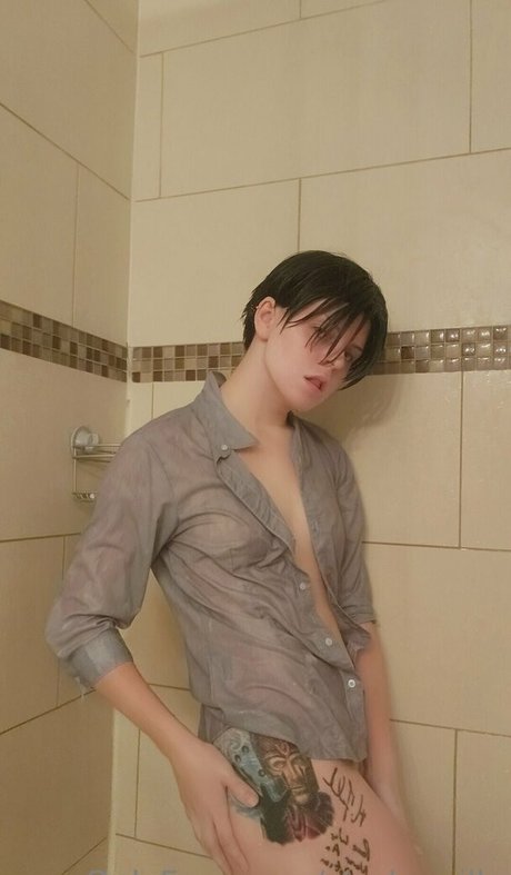 Foto di nudo di fuga di OnlyFans di Starkzzzilla