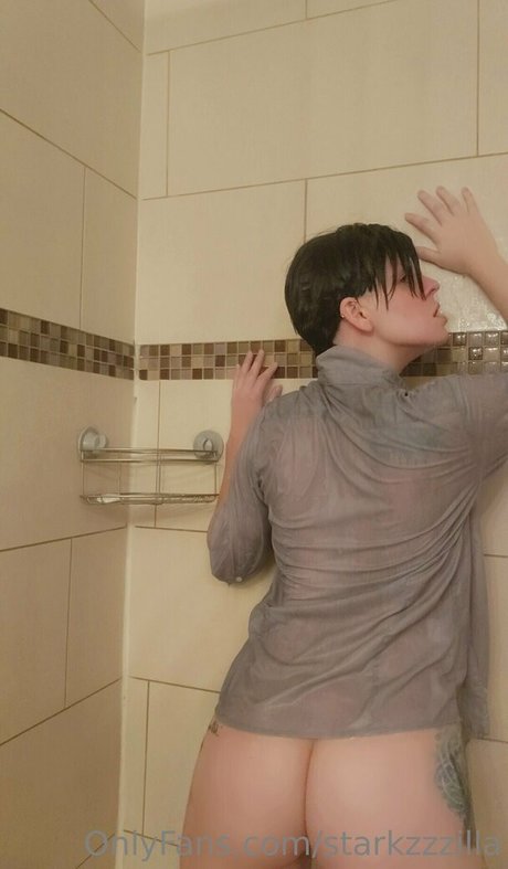 Foto di nudo di fuga di OnlyFans di Starkzzzilla