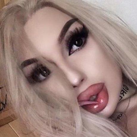 Foto di nudo di fuga di OnlyFans di Charlotteventura