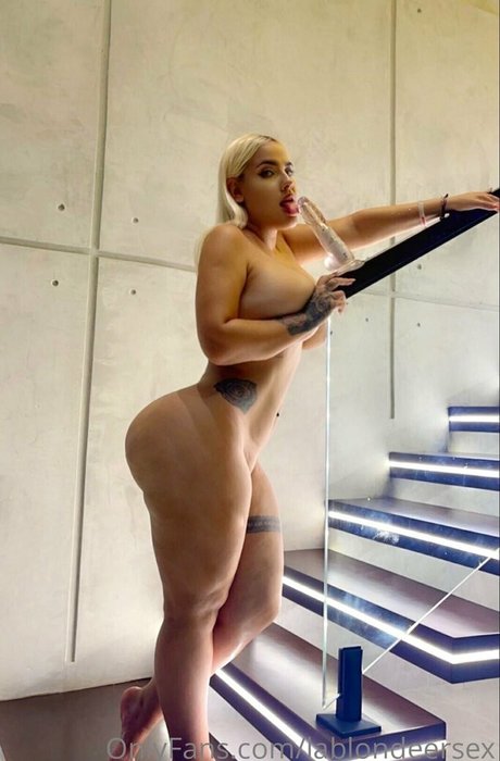 Lablondeersex