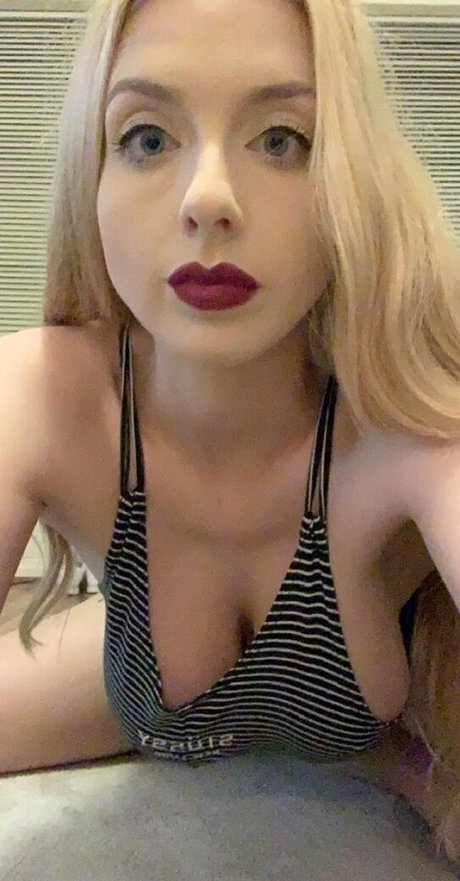 Foto di nudo di fuga di OnlyFans di Boobsandthings