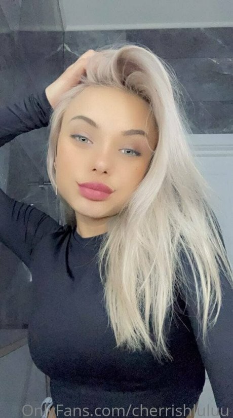 Foto di nudo di fuga di OnlyFans di Sojourncouple