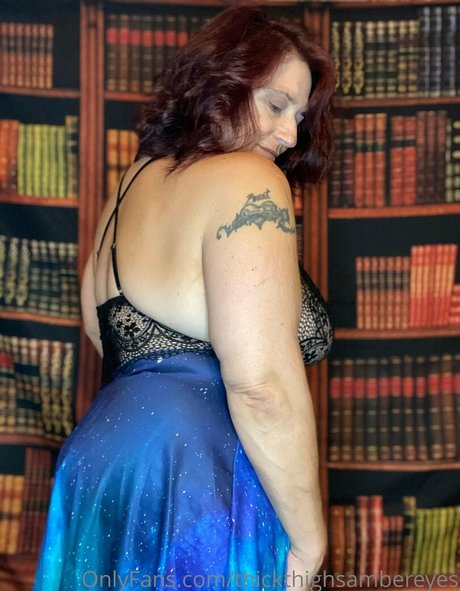 Foto di nudo di fuga di OnlyFans di Thickthighsambereyes