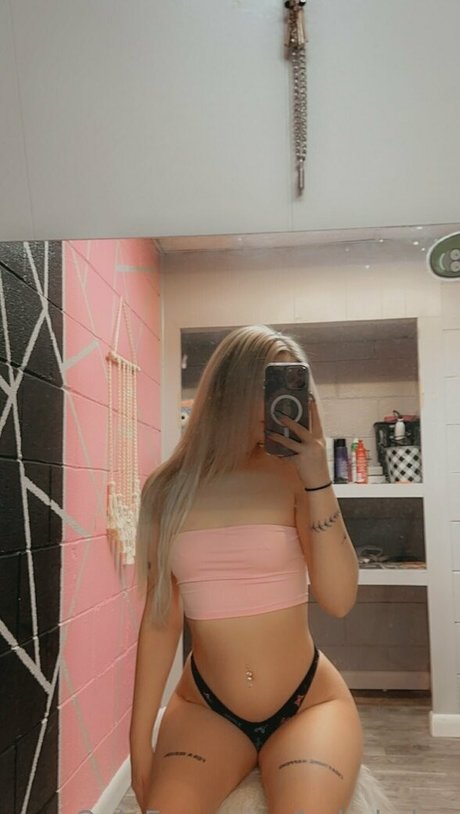 Foto di nudo di fuga di OnlyFans di Giannaah