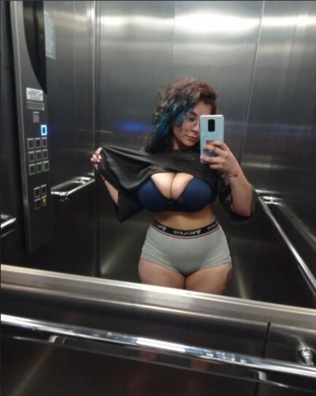 Foto di nudo di fuga di OnlyFans di Melitta Coffee