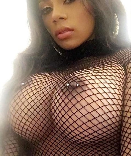 Foto di nudo di fuga di OnlyFans di Strella Katt
