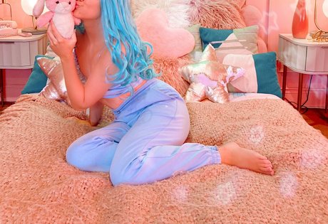 Bambibluehair