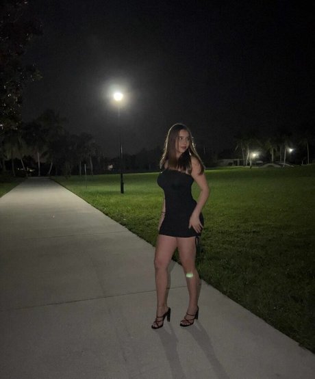 Foto di nudo di fuga di OnlyFans di Madelynlipscomb