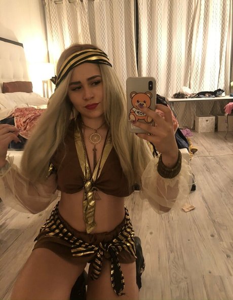 Playgirlcarli18